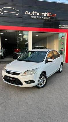 FORD FOCUS 2.0 16V FLEX 4P AUTOMÁTICO FORD FOCUS 2.0 16V FLEX 4P AUTOMÁTICO